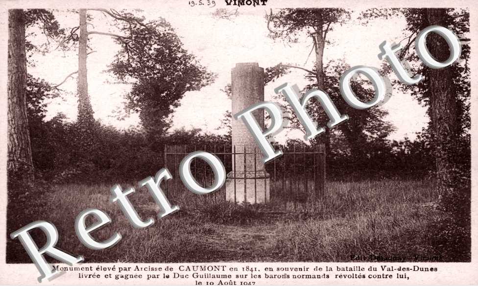 monument eleve par arcisse de Caumont