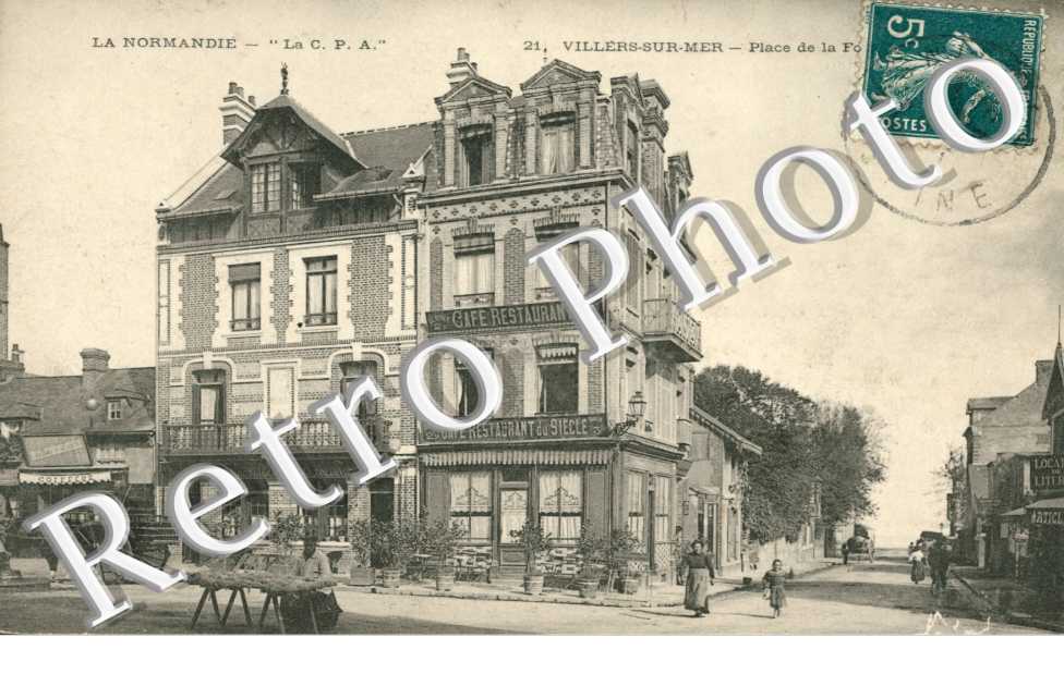 Villers-sur-Mer, Une Place de Villers-sur-Mer