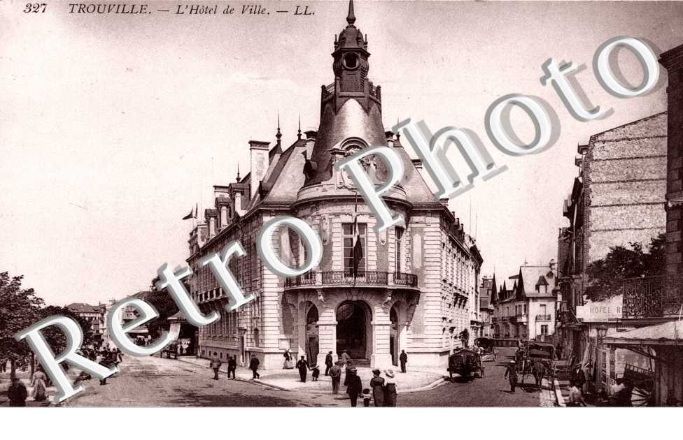 L'Hotel de Ville