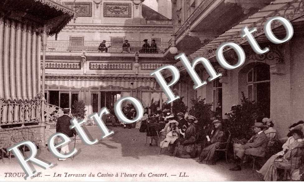 La Terrasse du casino a l'heure du concert