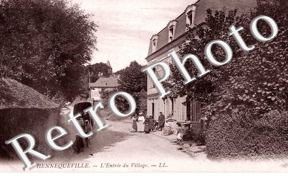 Hennequeville - l'entree du village