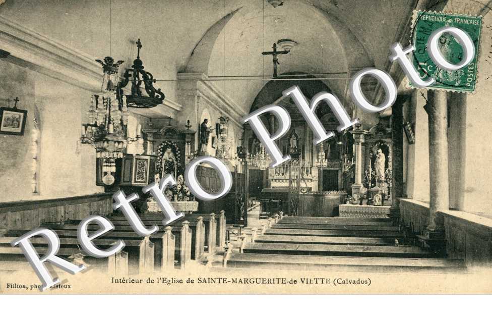 Interieur de l'eglise
