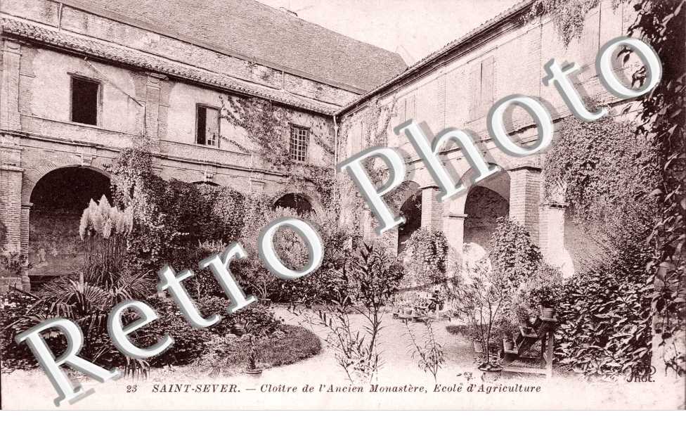Cloitre de l'Ancien Monastere