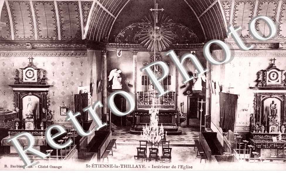 Interieur de l'eglise