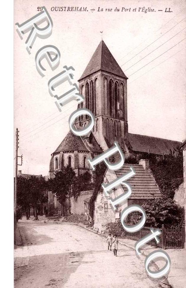 la rue du port et l'eglise