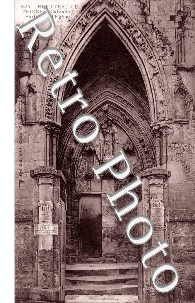 Bretteville -   Portail de l'eglise