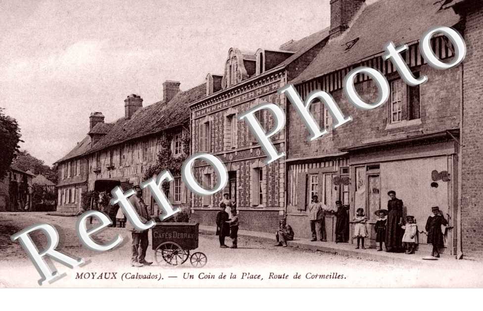 un coin de la place - route des cormeilles