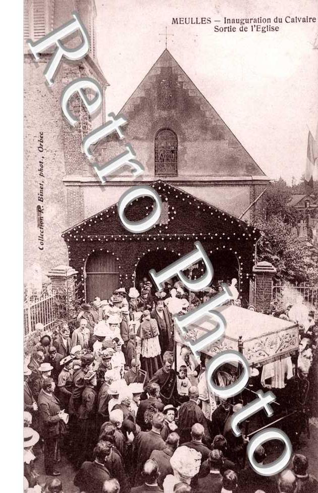 inauguration du calvaire, sortie de l'eglise