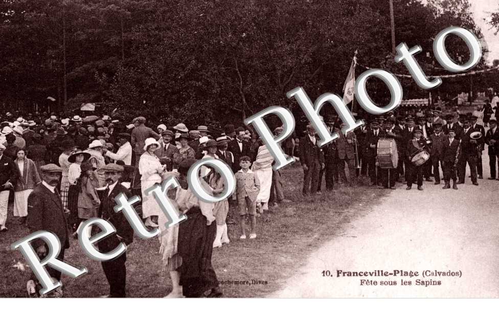 Plage - fete sous les sapins