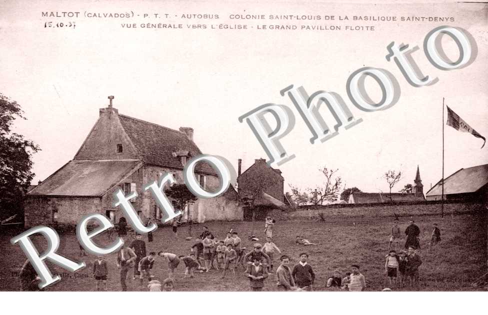Vue generale vers l'eglise