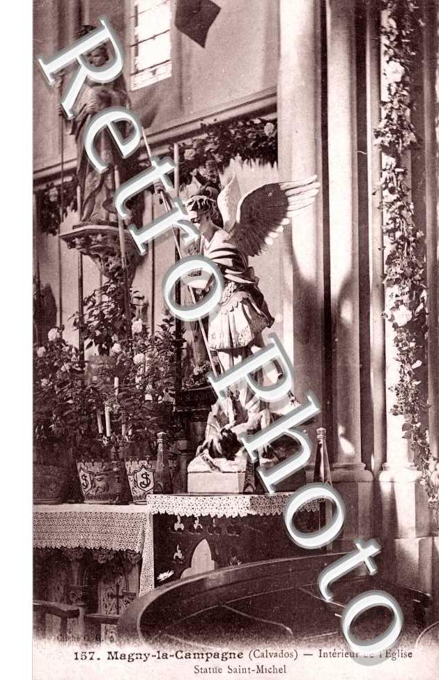 Interieur de l'eglise - statue Saint Michel