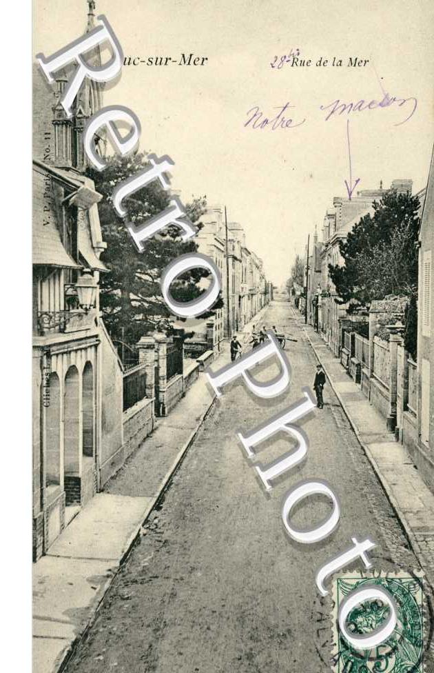 Luc-sur-Mer, Rue de la Mer