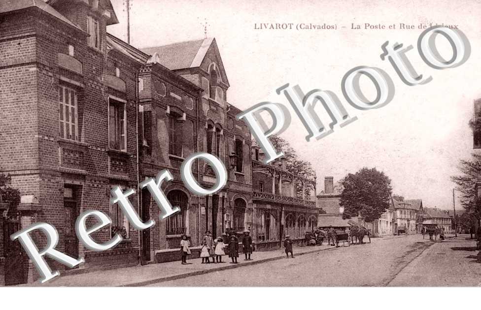 la Poste et rue de Lisieux