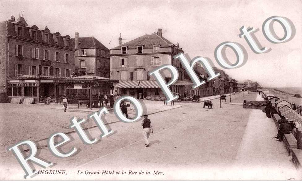 le grand hotel et la rue de la mer
