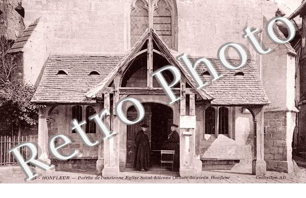 Porche de l'Acienne Eglise Saint Etienne