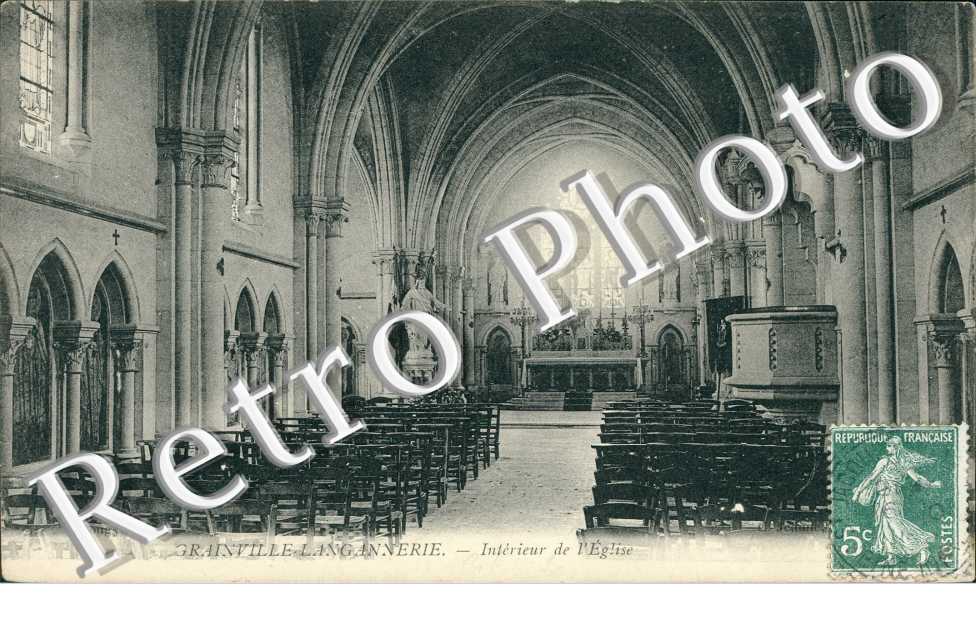 interieur de l'eglise