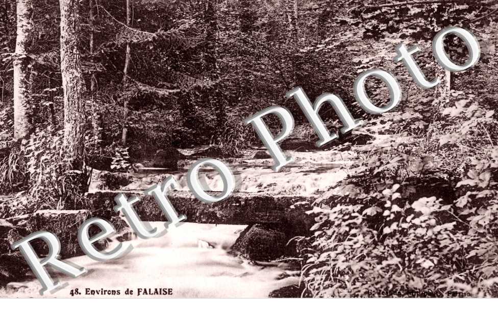 Petit Pont de Pierre sur le Laizon au Mont Joly
