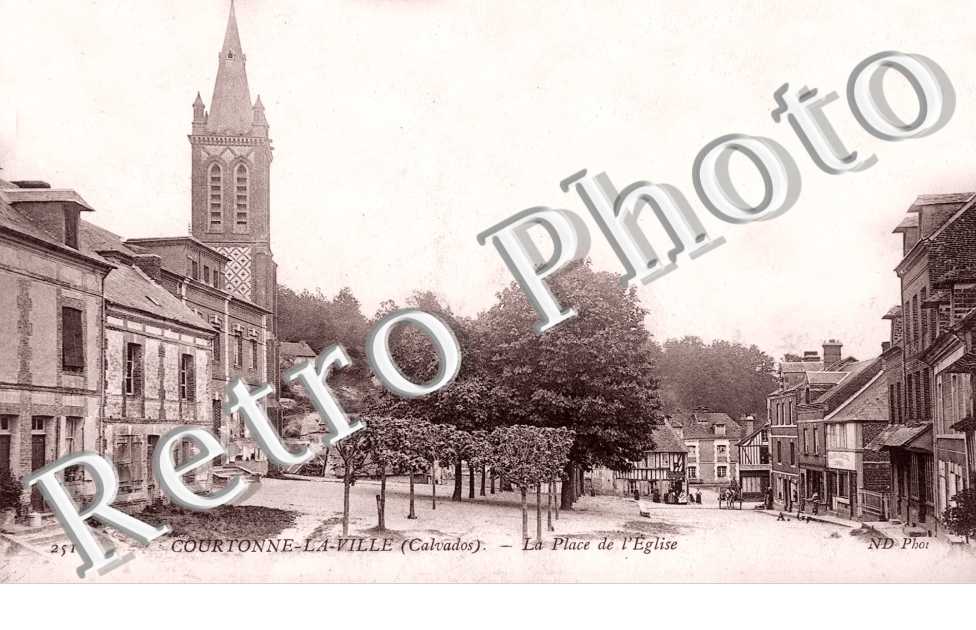 Courtonne la Ville la place de l'Eglise
