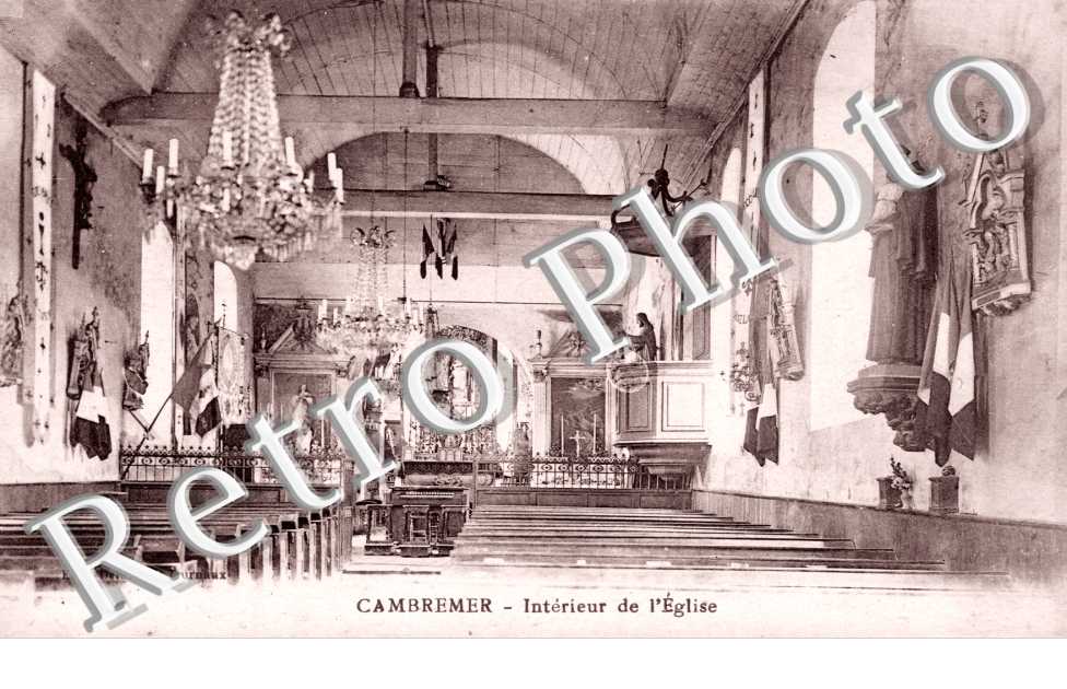 interieur de l'eglise