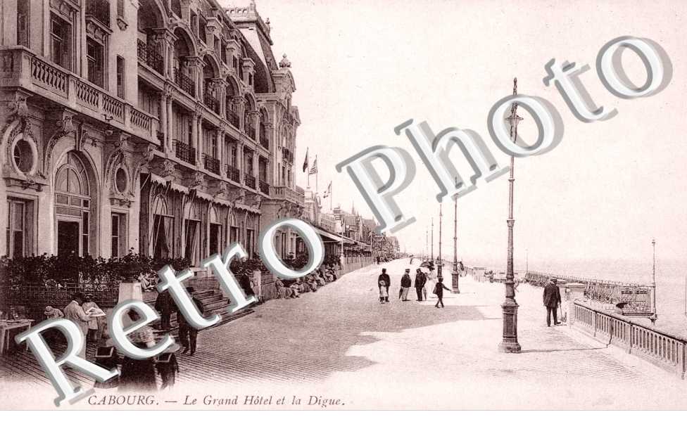 le Grand Hotel et la digue