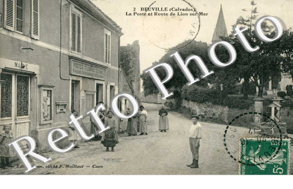 La poste et route de lion sur mer