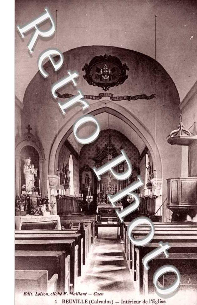 Interieur de l'eglise