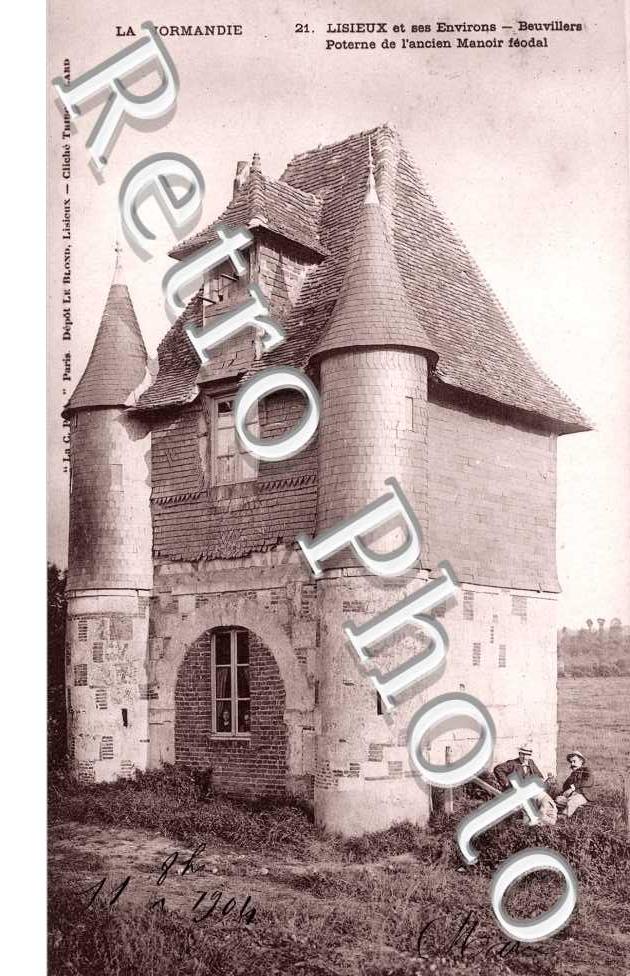 poterne de l'ancien manoir feodal