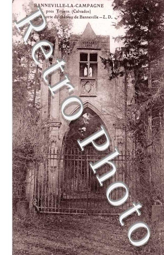 ancien portail du chateau de Banneville