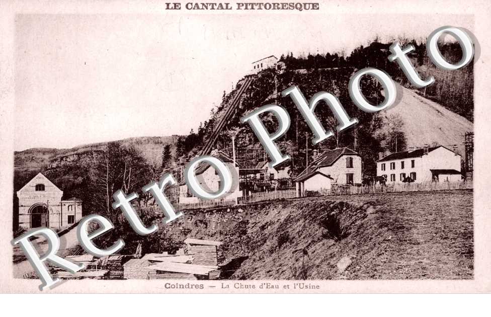 La chute d'eau et l'usine