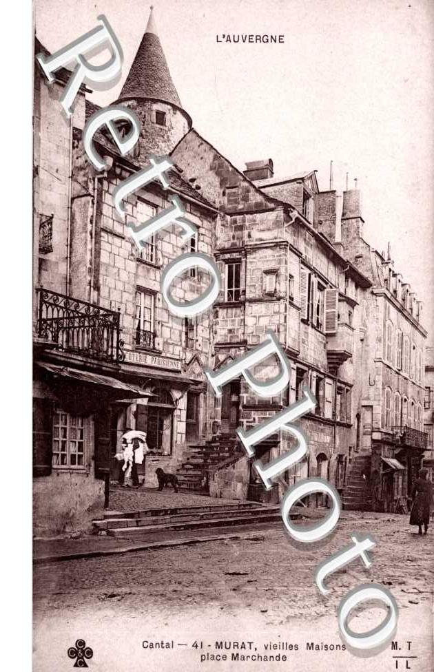 Place marchande - vieilles maisons