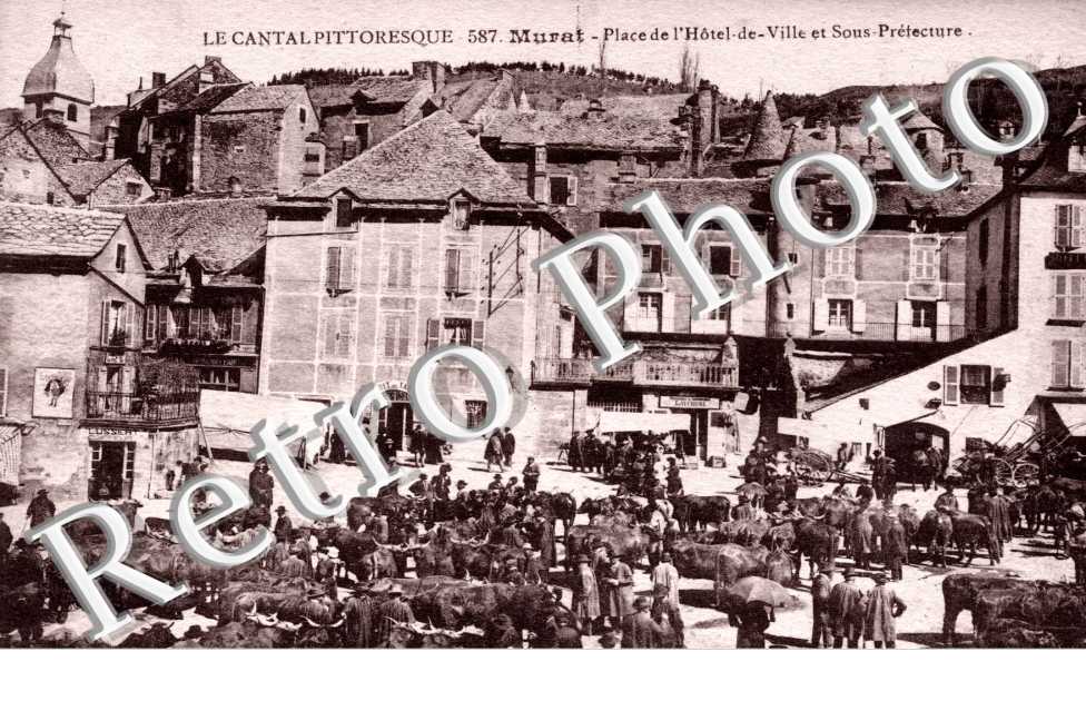 Place de l'hotel-de-ville et sous-prefecture