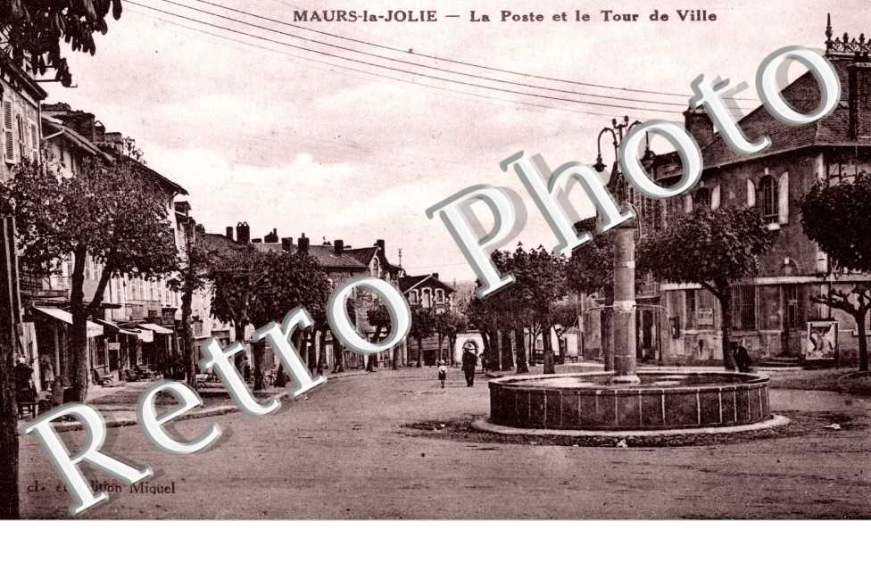 la poste et le tour de  ville