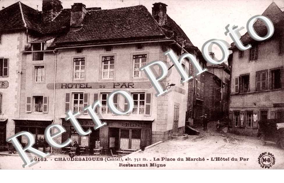 Place du marche - Hotel du Par - Restaurant Migne