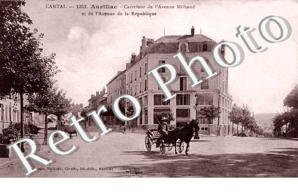 Carrefour de l'avenue Milhaud et de l'avenue de la Republique