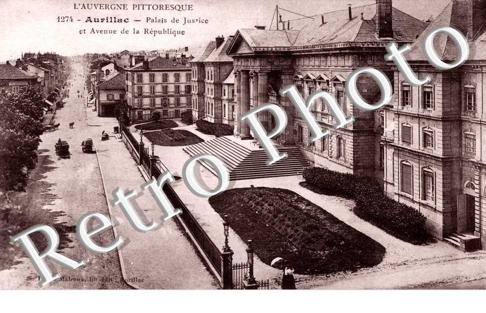 Palais de Justice et l'Avenue de la Republique
