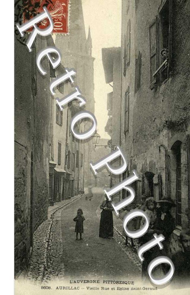 Vieille rue et Eglise Saint Geraud