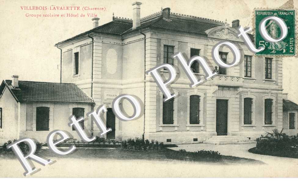 Groupe scolaire et hotel de ville