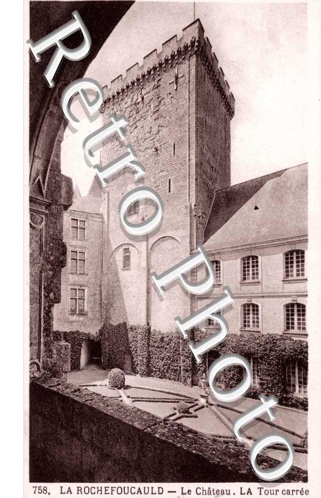 le Chateau - la Tour Carree