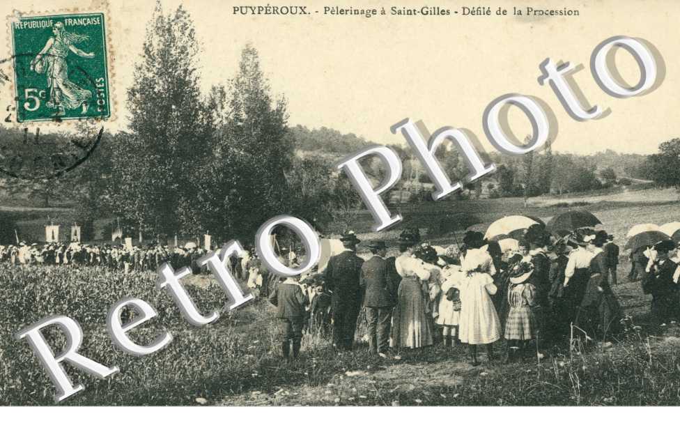 Pelerinage a St Gilles, defile de la procession