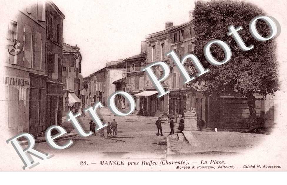 pres Ruffec, la place