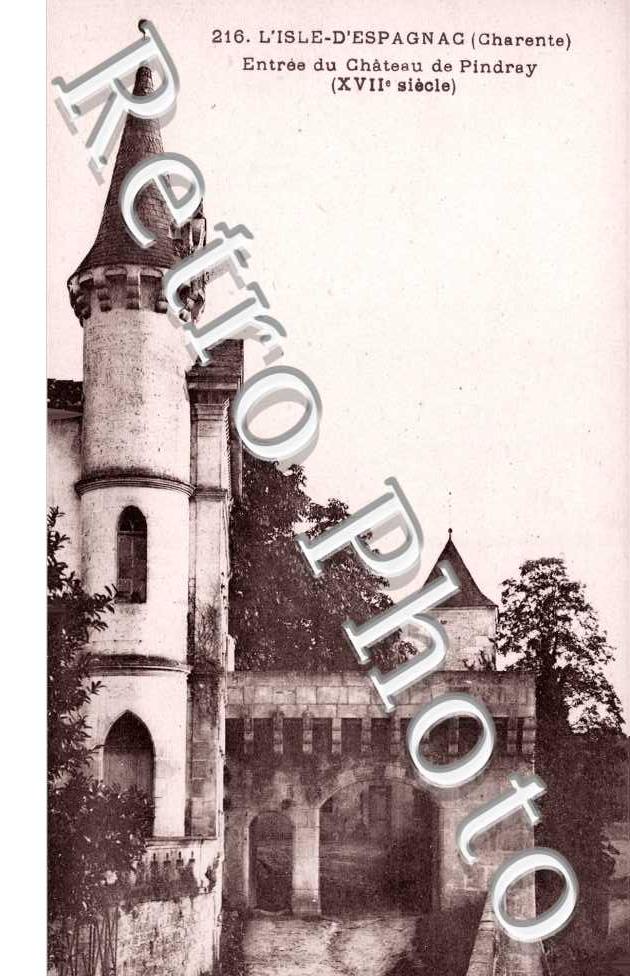 Entrée du Château de Pindray