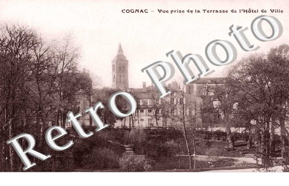 Vue prise de la Terresse de l'Hotel de Ville