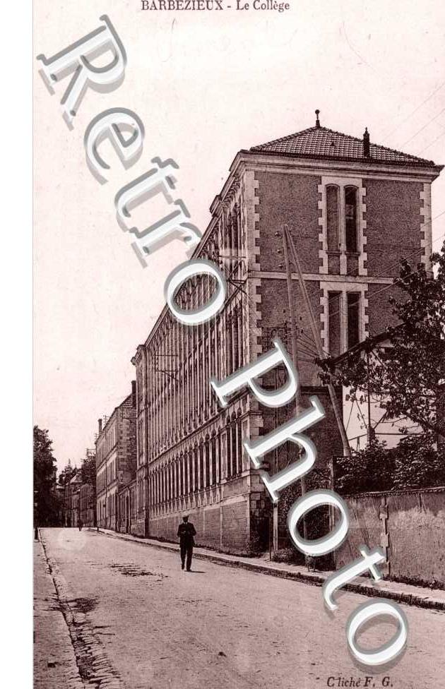 Le College