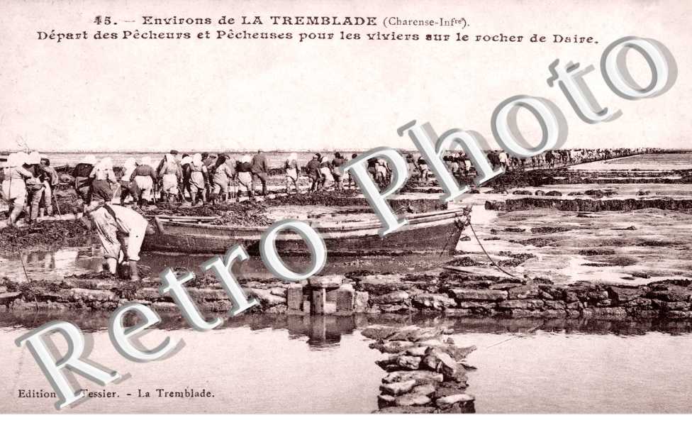 Départ des Pêcheurs et Pêcheuses pour les viviers sur le rocher de Daire