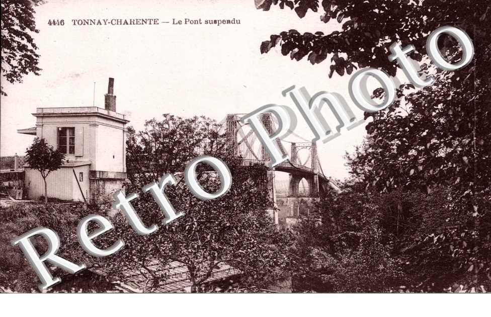 Le Pont suspendu