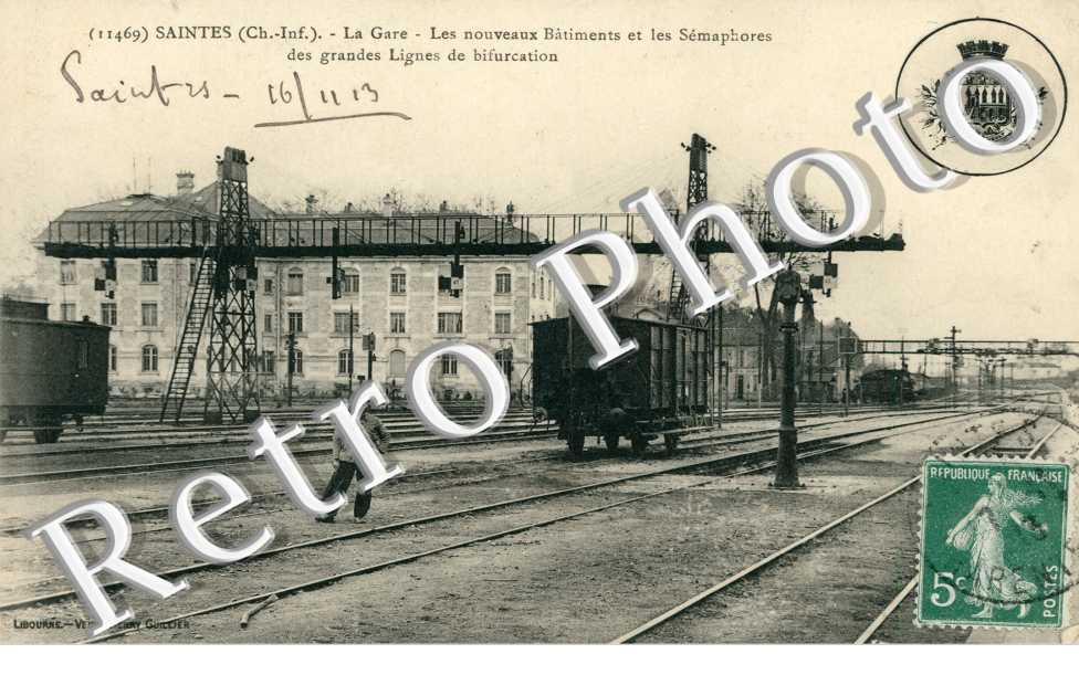 la Gare, les Nouveaux Batiments et les Semaphores des Grandes Lignes de Bifurcation