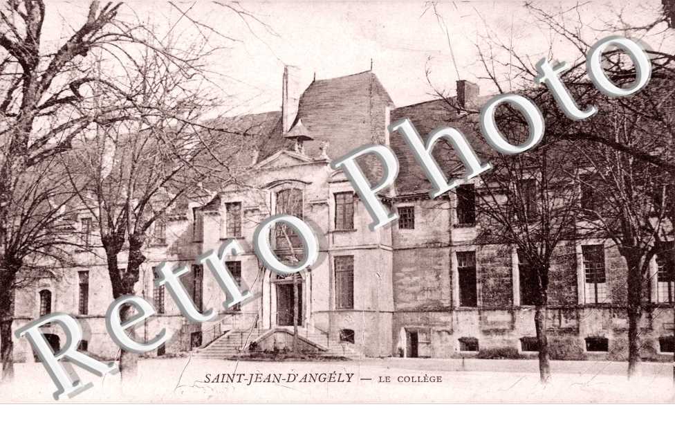 Le College