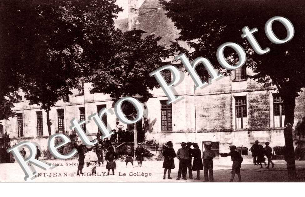 Le College
