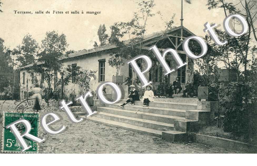 Terrasse - salle de fetes et salle a manger