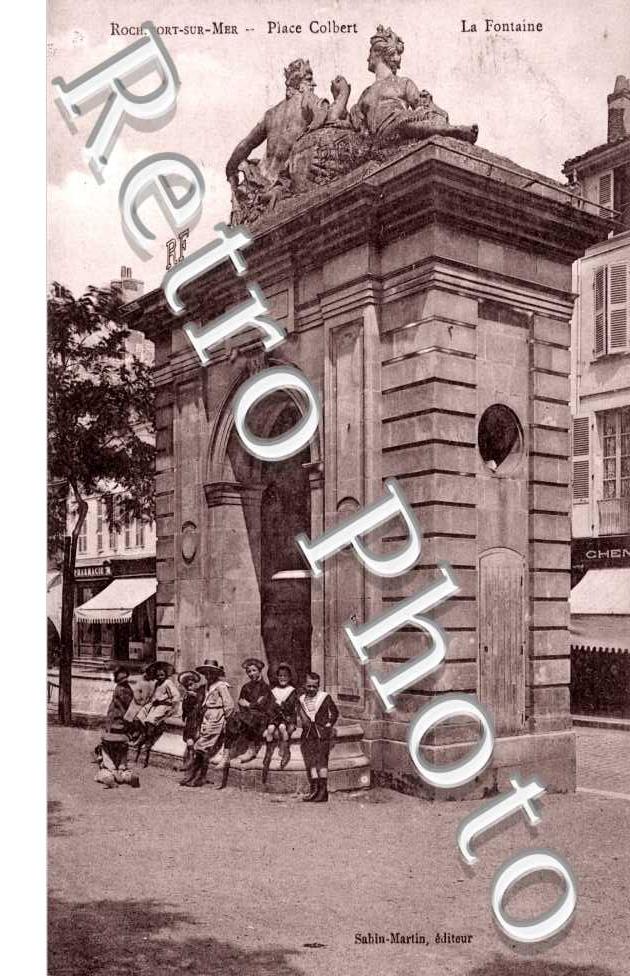 Place Colbert, la Fontaine